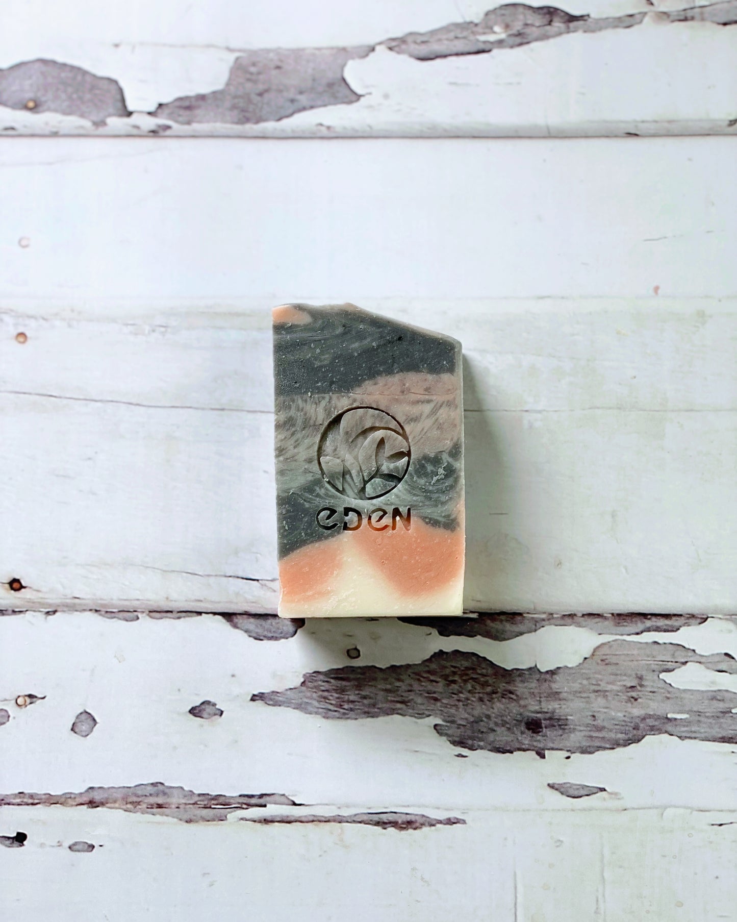 Savon naturel en barre , orange et gris, agrumes roses